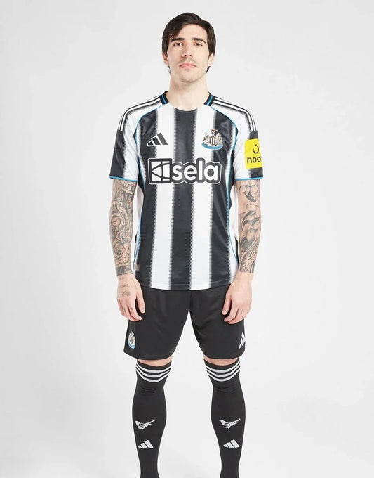 NEWCASTLE UNITED x HOME - 25'