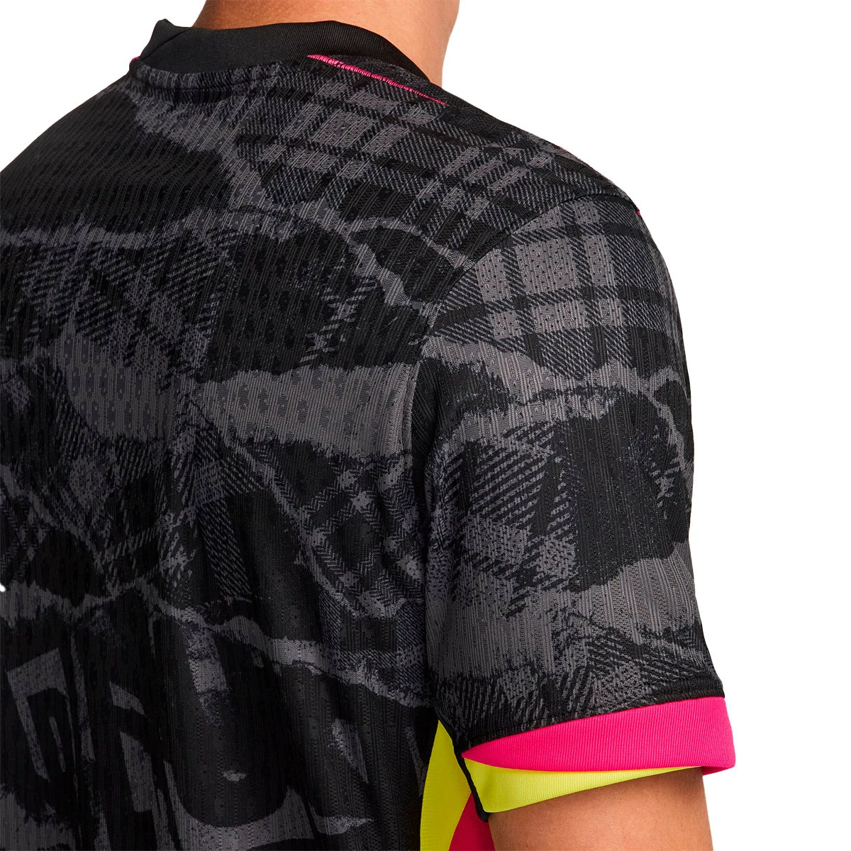 CHELSEA x THIRD - 24'