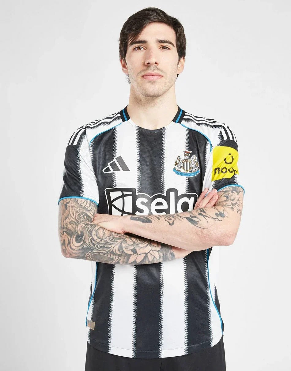 NEWCASTLE UNITED x HOME - 25'