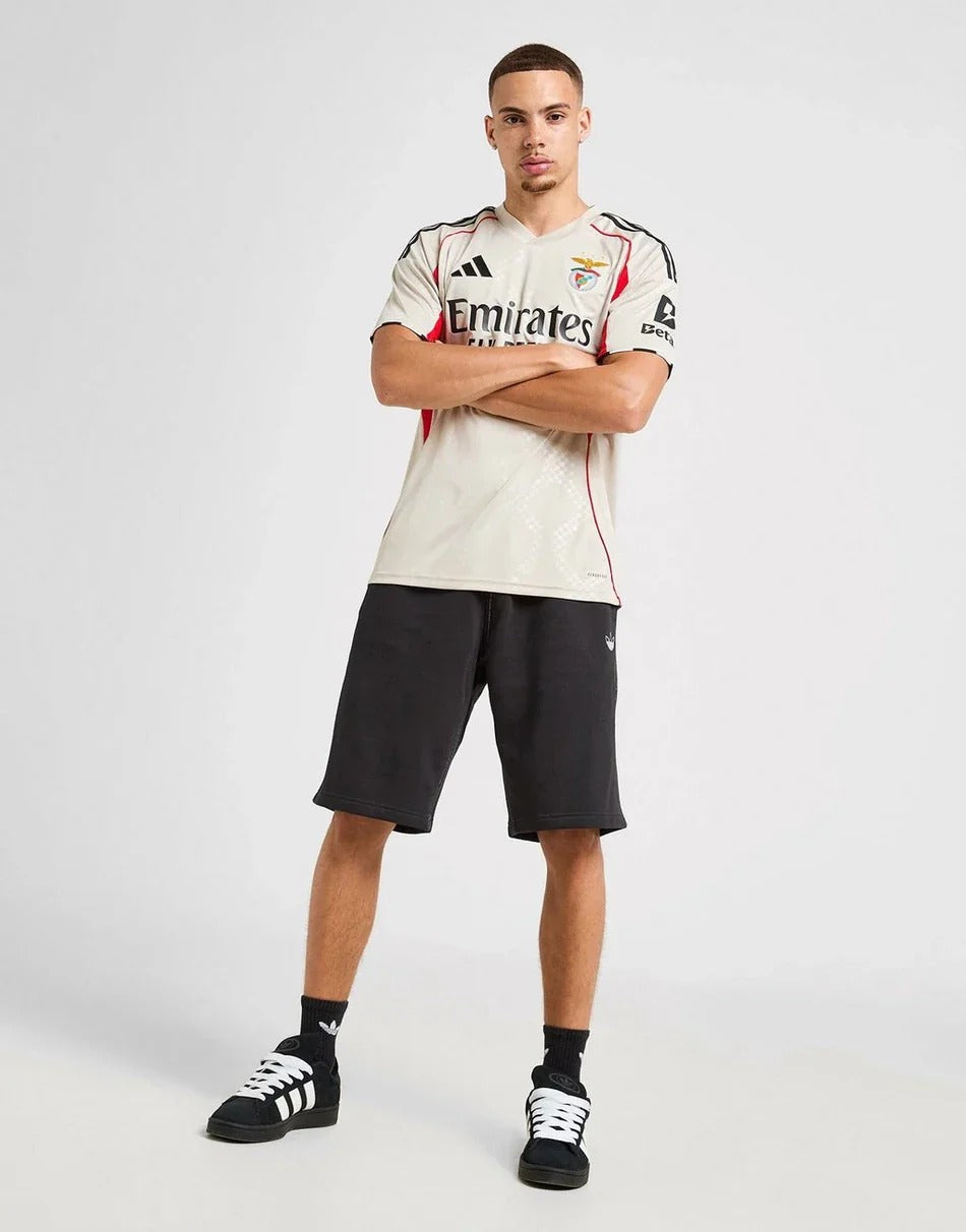 BENFICA x AWAY - 25'