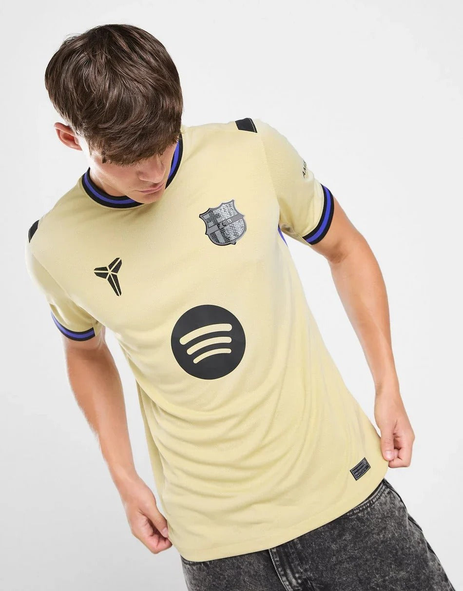 FC BARCELONA x AWAY - 25'